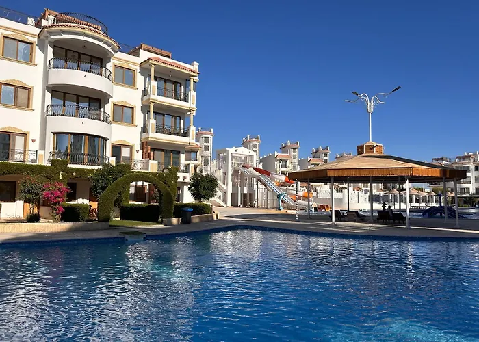 Hills 3-bedroom With Pool View And Access Appartamento *